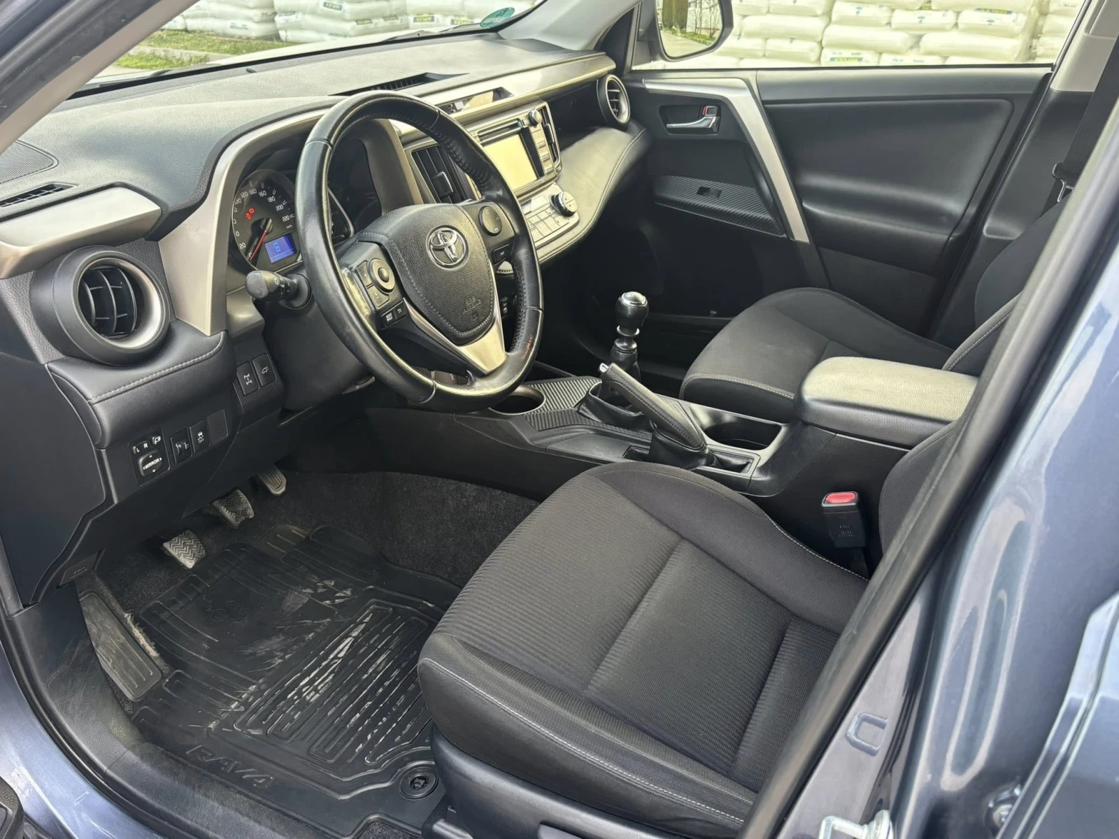 Toyota Rav4 2.0 БЕНЗИН 4Х4 - изображение 8