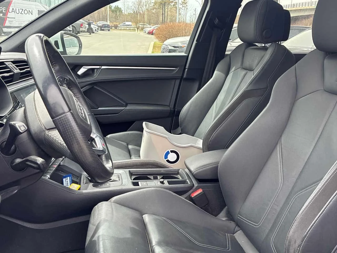 Audi Q3 * Progressiv * S LINE* DISTRONIC* PANO* , снимка 12 - Автомобили и джипове - 54347846