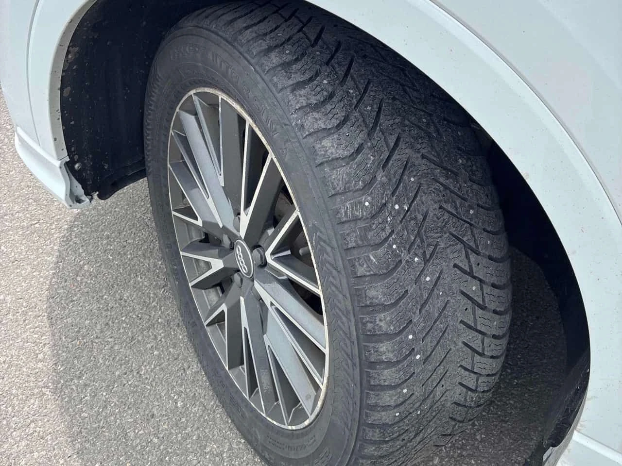 Audi Q3 * Progressiv * S LINE* DISTRONIC* PANO* , снимка 15 - Автомобили и джипове - 54347846