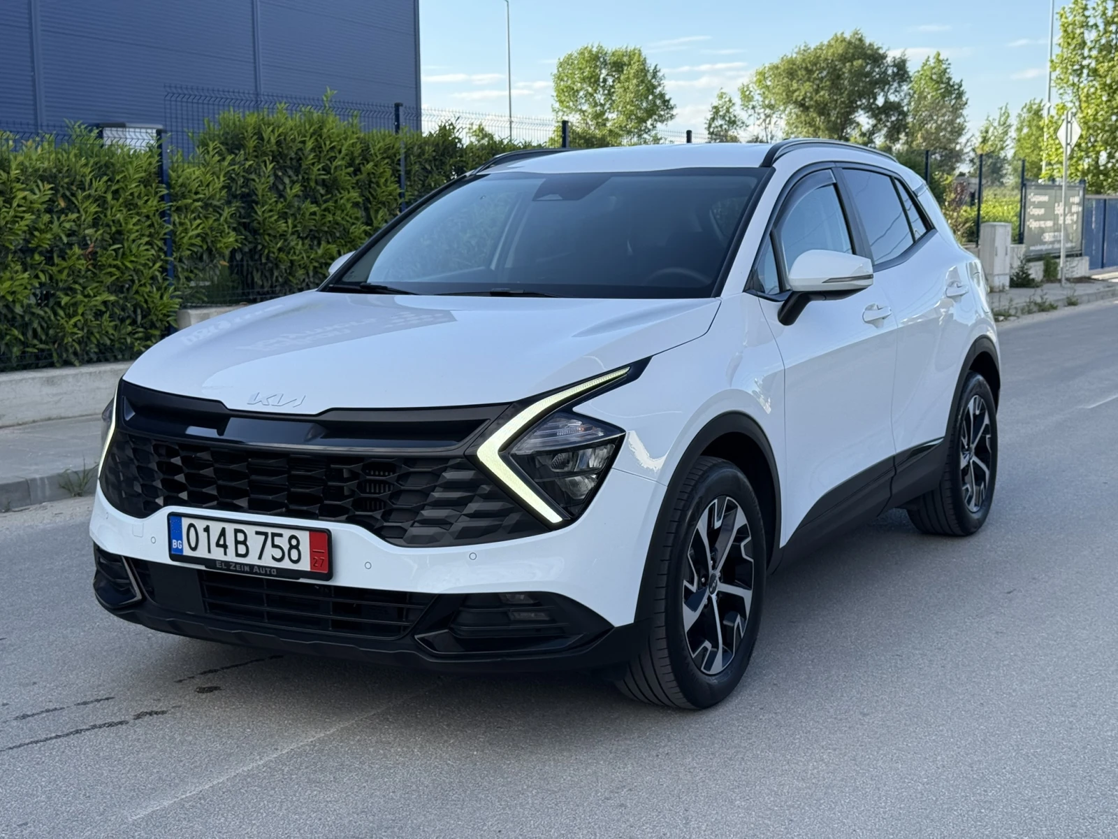 Kia Sportage 1.6HEV HYBRID 230кс | DISTRONIC | DIGITAL | ИСТОРИ