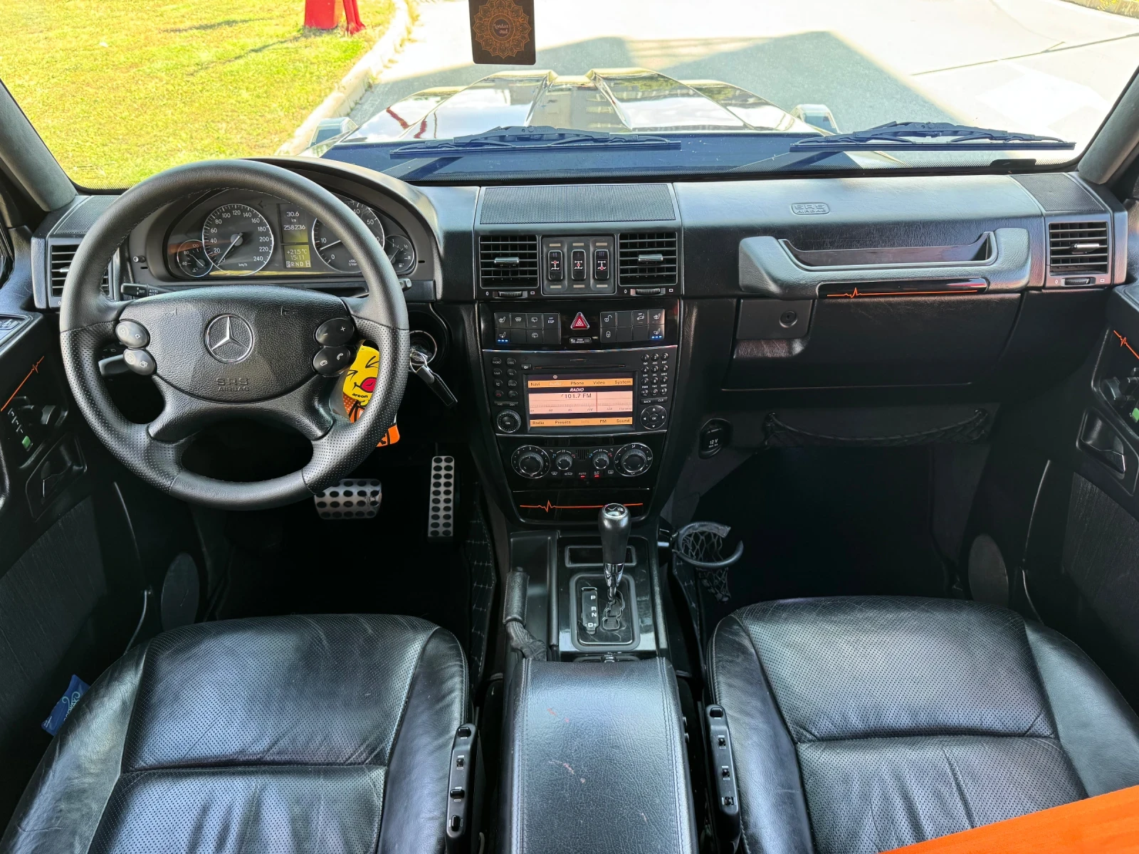 Mercedes-Benz G 500 388кс ГАЗ Brabus 800 paket 2024г Германия, снимка 15 - Автомобили и джипове - 54840987