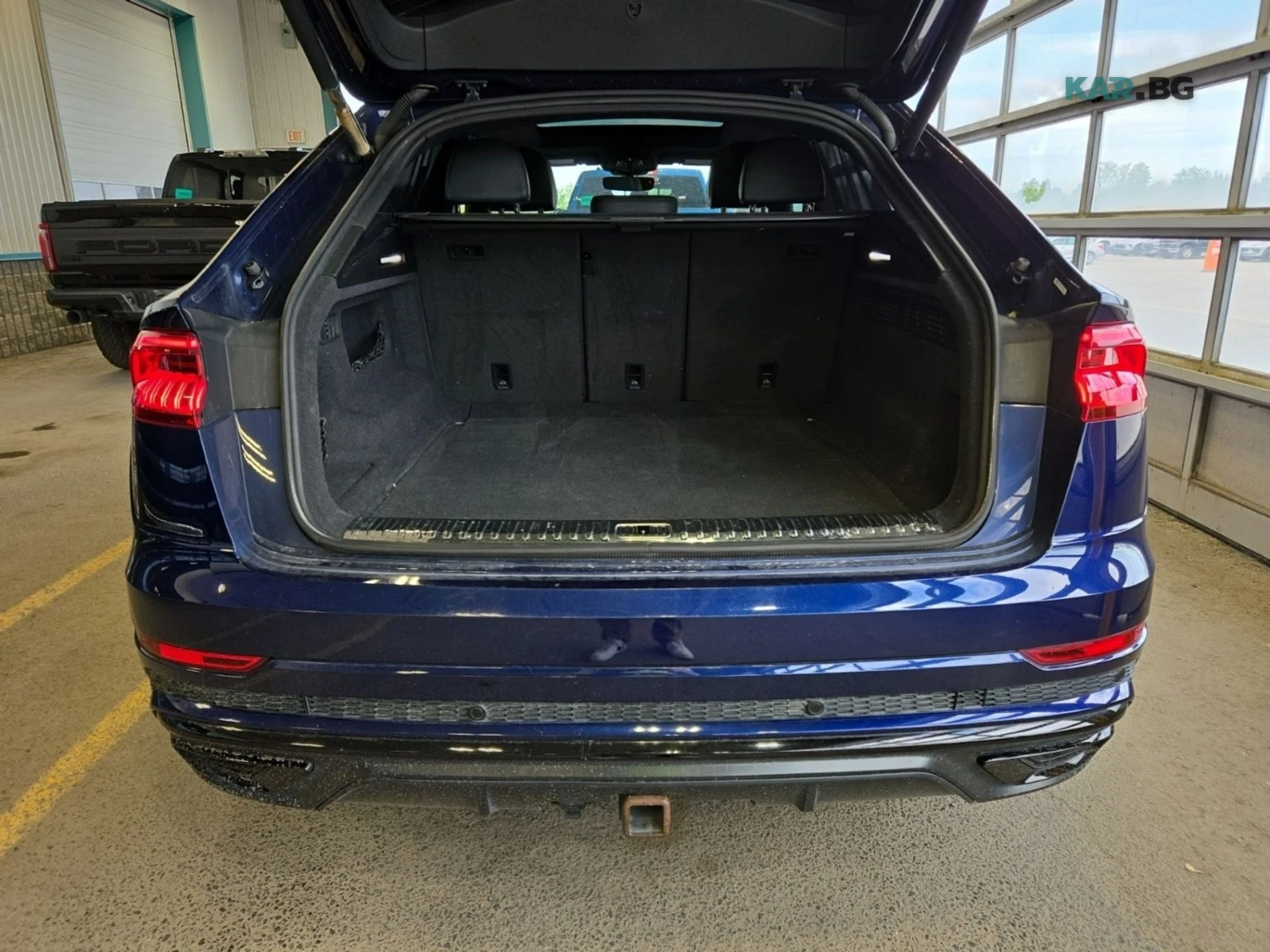 Audi Q8 Technik * Matrix * 360 * АвтоКредит * (ЦЕНА ДО БГ), снимка 15 - Автомобили и джипове - 54957529