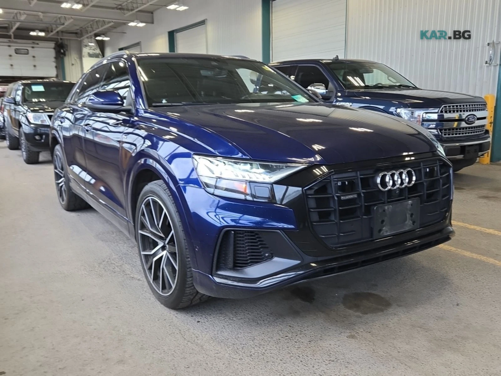 Audi Q8 Technik * Matrix * 360 * АвтоКредит * (ЦЕНА ДО БГ), снимка 2 - Автомобили и джипове - 54957529