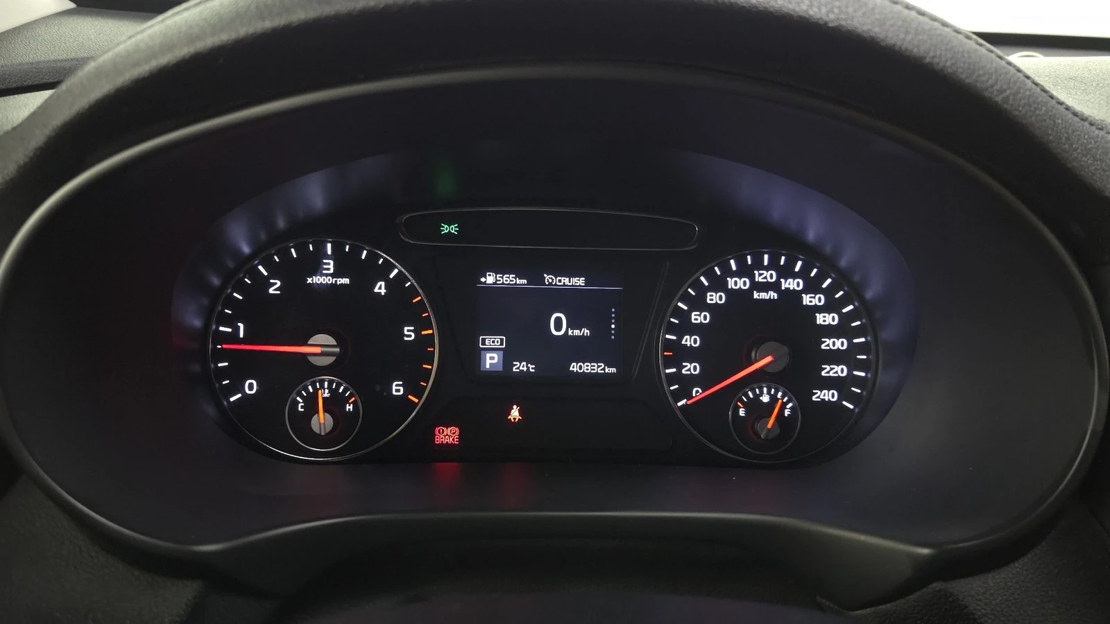 Kia Sorento 2.2* KEYLESS* ПОДГРЕВ ВОЛАН* ЕЛ. БАГАЖНИК* КРАЙНА , снимка 8 - Автомобили и джипове - 55302248