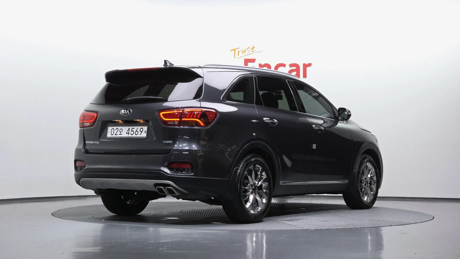 Kia Sorento 2.2* KEYLESS* ПОДГРЕВ ВОЛАН* ЕЛ. БАГАЖНИК* КРАЙНА , снимка 2 - Автомобили и джипове - 55302248