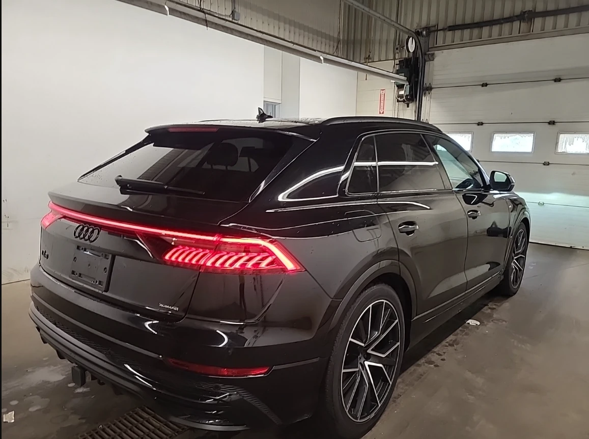 Audi Q8 TECHNIK* ОБДУХ* 360VIEW* HUD* ПАНО* ПОДГРЕВ, снимка 4 - Автомобили и джипове - 56187391