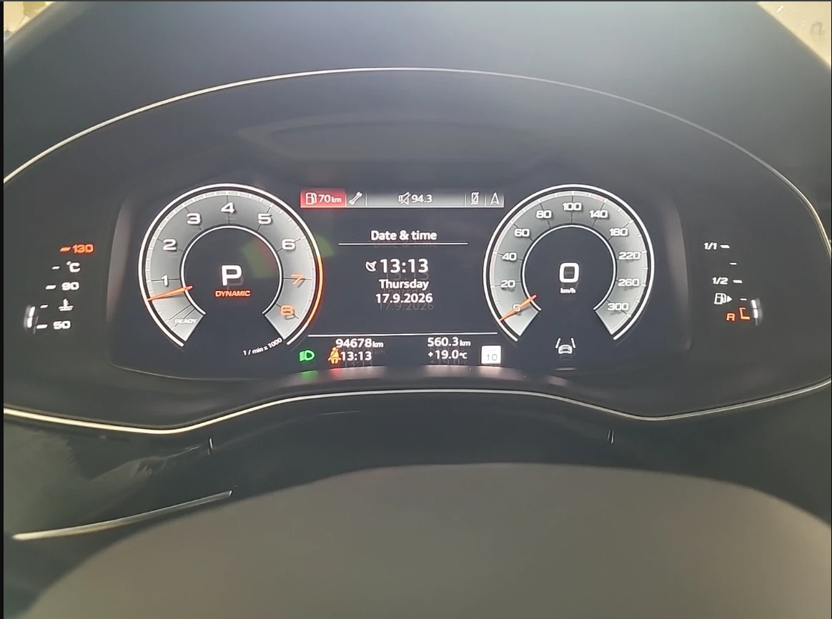 Audi Q8 TECHNIK* ОБДУХ* 360VIEW* HUD* ПАНО* ПОДГРЕВ, снимка 12 - Автомобили и джипове - 56187391