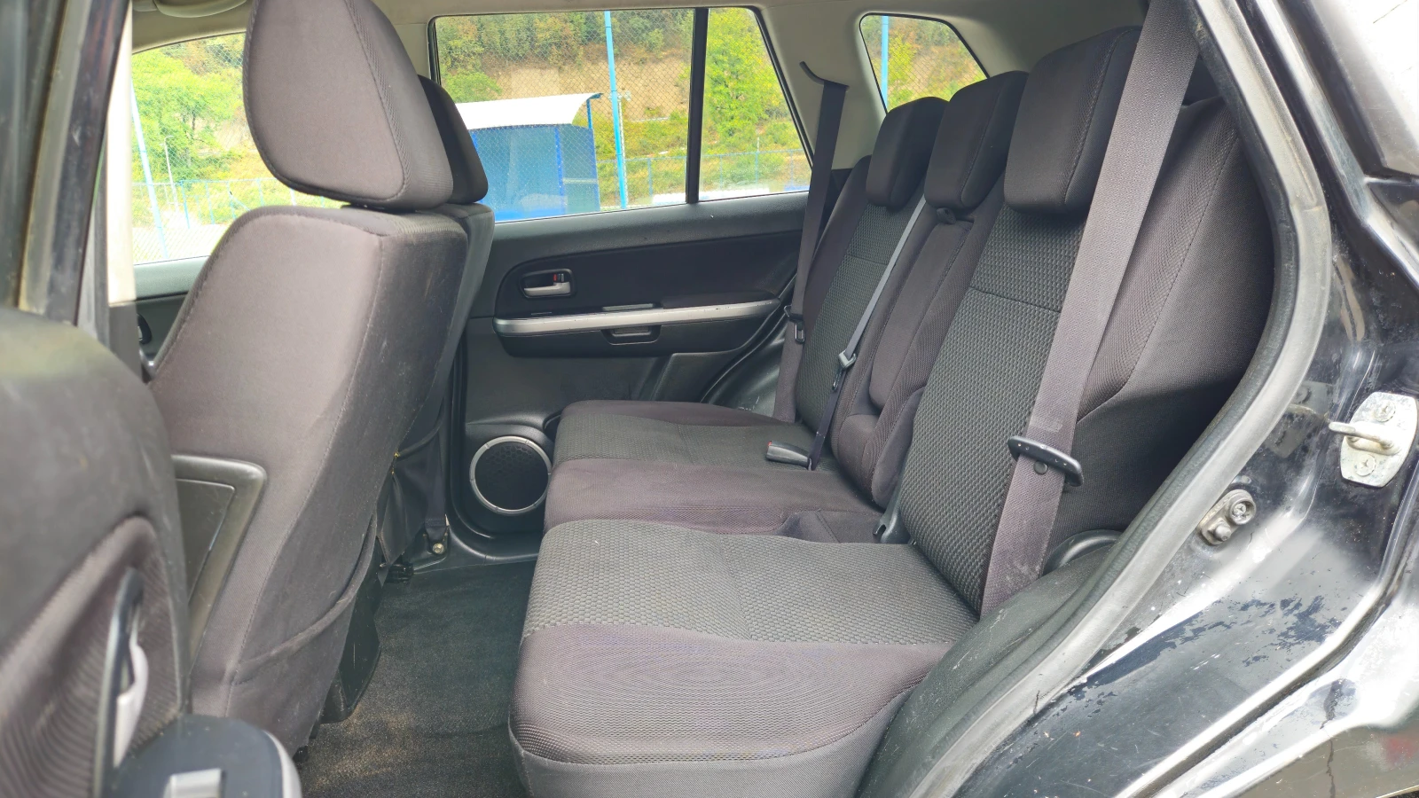 Suzuki Grand vitara 1.9 DDIS KLIMATRON/4X4/БАВНИ СКОРОСТИ, снимка 13 - Автомобили и джипове - 56241814