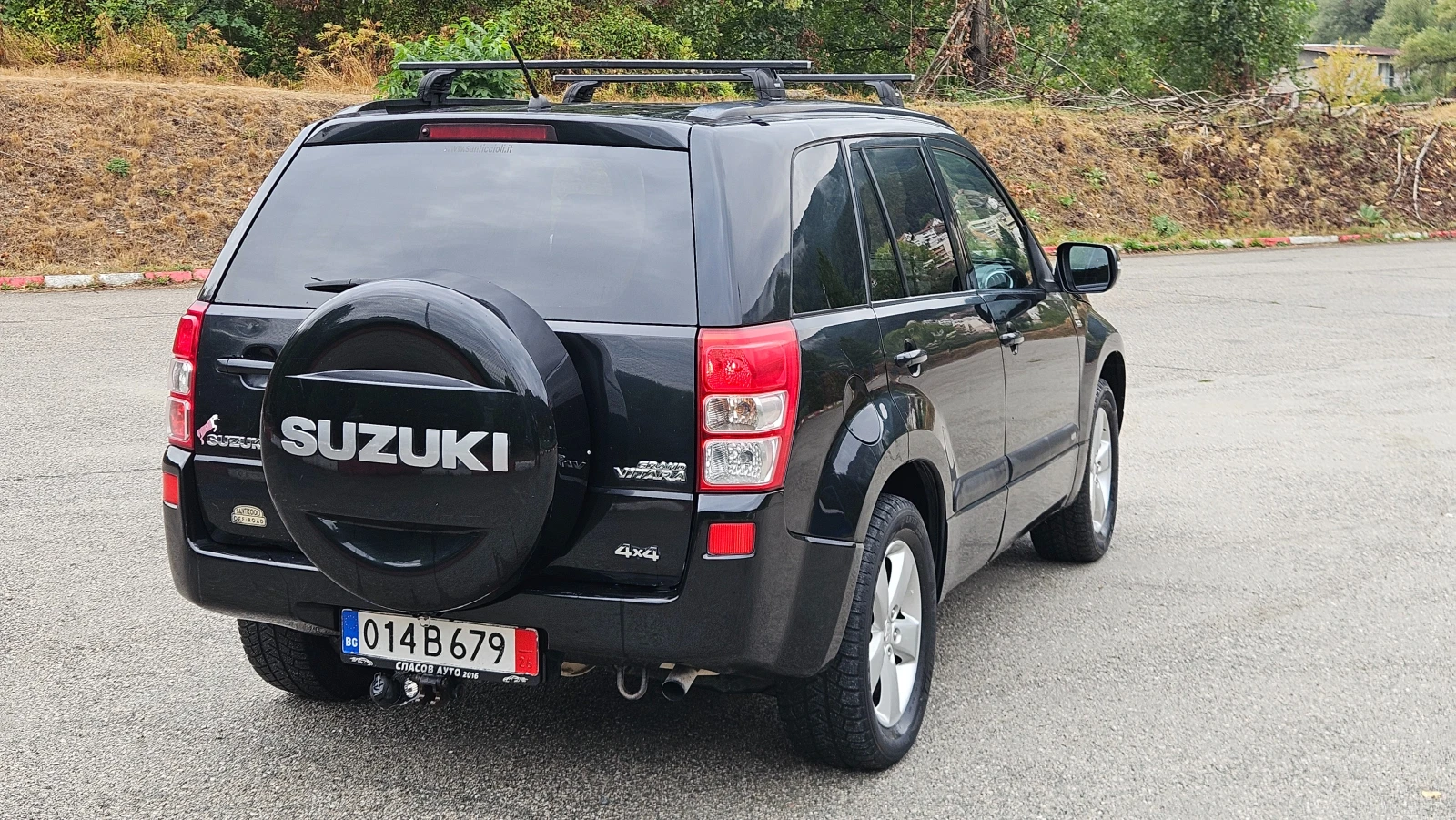Suzuki Grand vitara 1.9 DDIS KLIMATRON/4X4/БАВНИ СКОРОСТИ, снимка 6 - Автомобили и джипове - 56241814