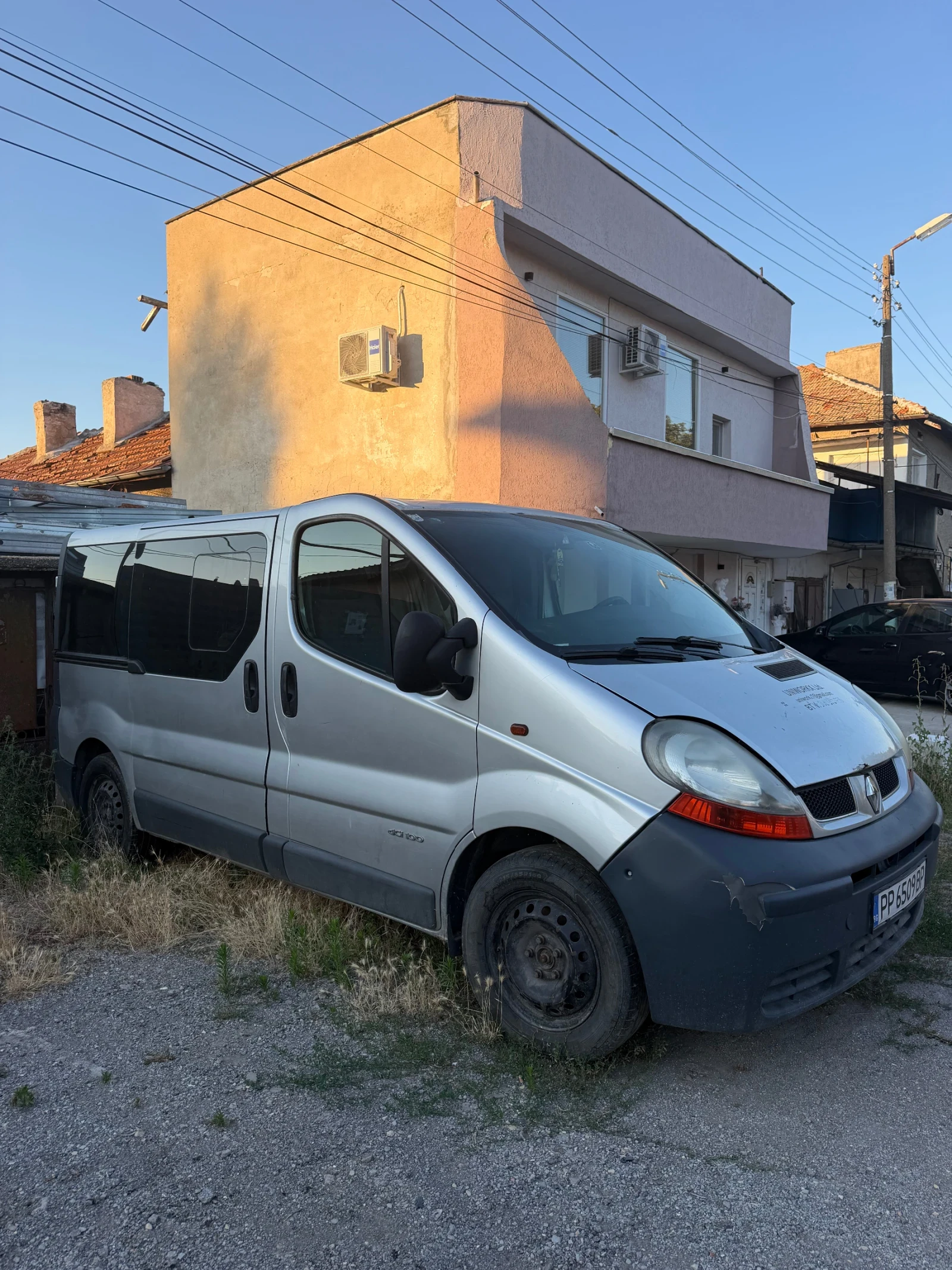 Renault Trafic dci, снимка 3 - Бусове и автобуси - 55479764