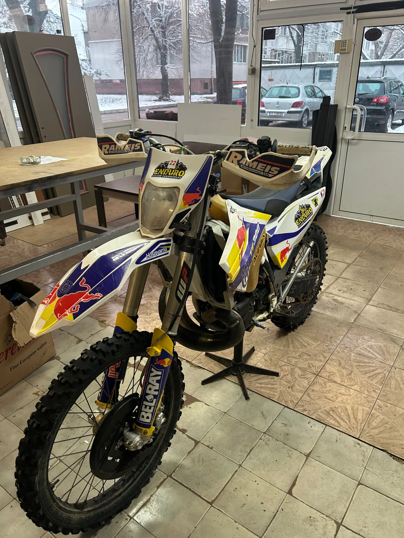 Husqvarna TE 300 - изображение 7