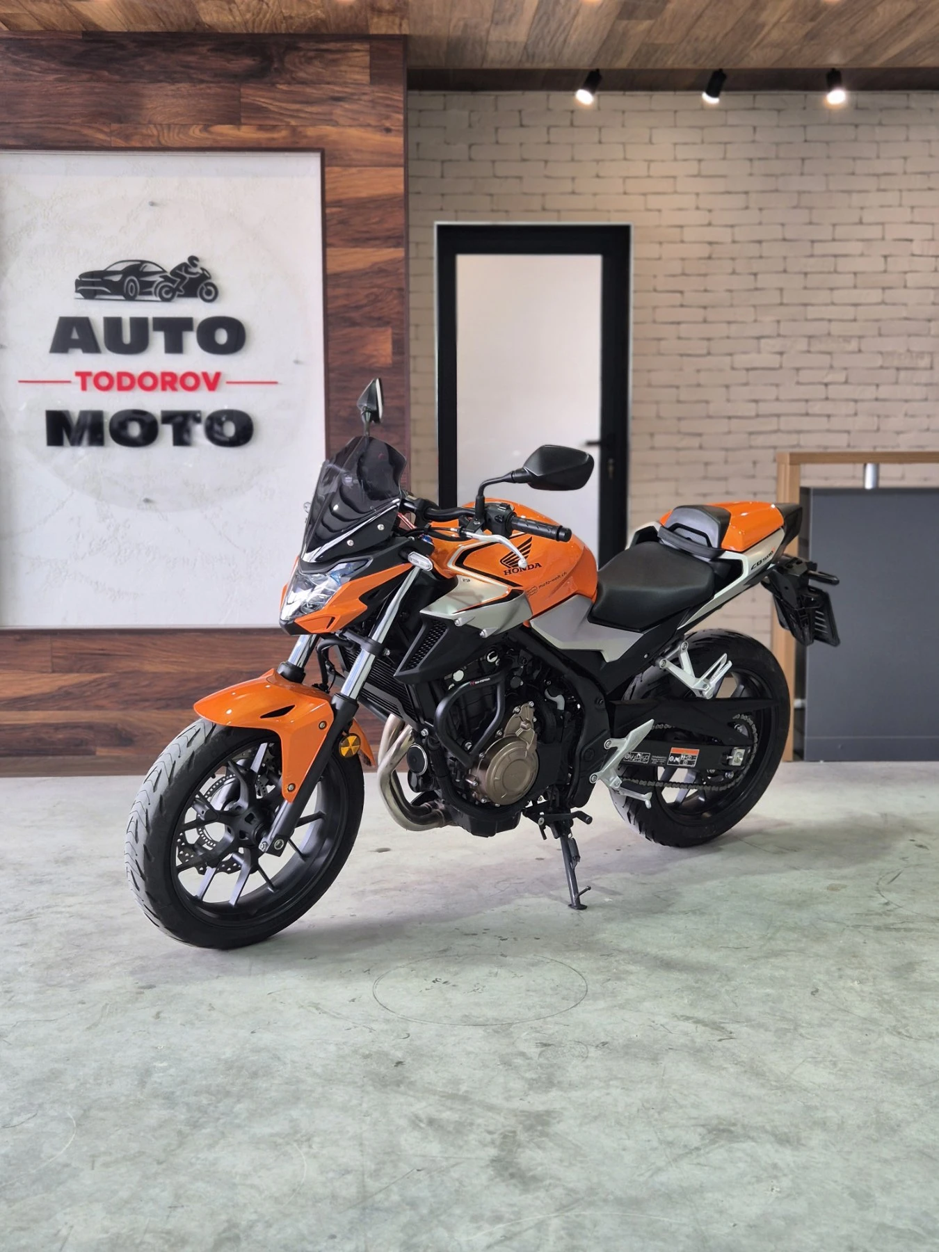 Honda Cb 500 FA ABS A2 7000км!!! Нов внос от ШВЕЙЦАРИЯ!!!, снимка 3 - Мотоциклети и мототехника - 54411780