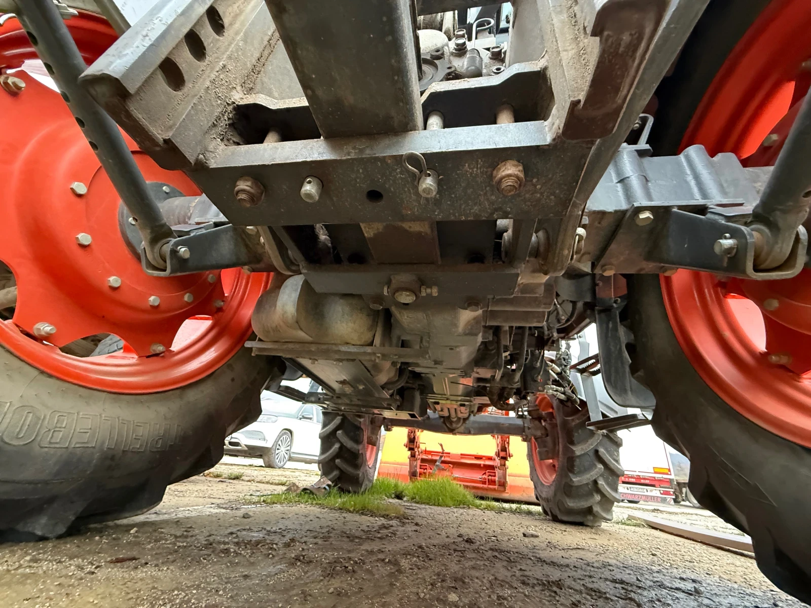 Трактор Kubota M5111 с челен товарач 1600м.ч, снимка 7 - Селскостопанска техника - 54058834