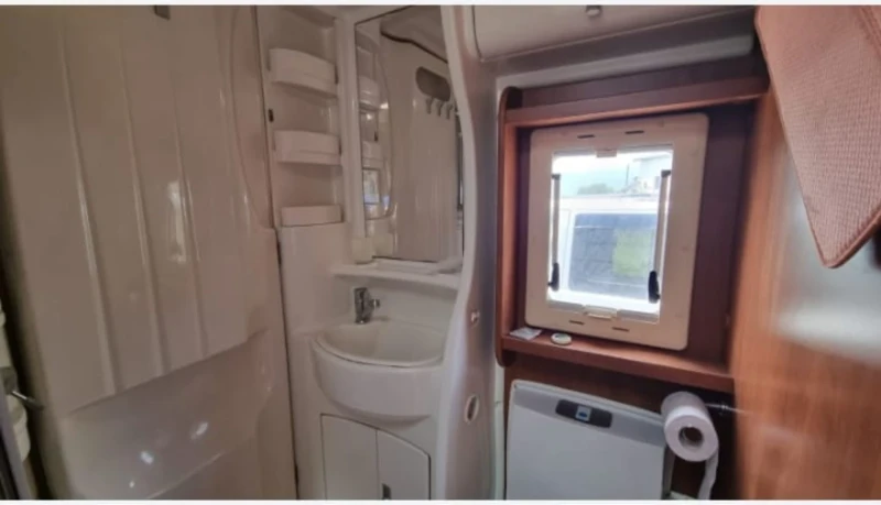 Кемпер Laika X660r , снимка 6 - Каравани и кемпери - 52865263