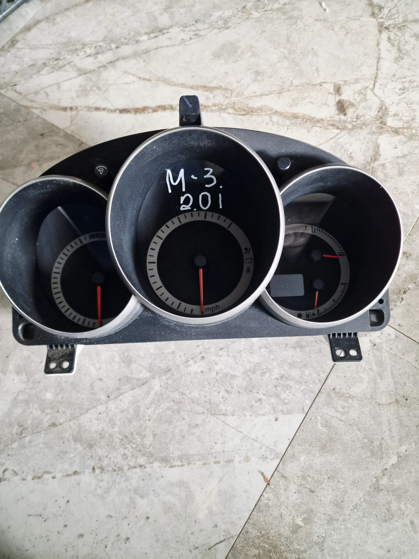 4GBN8FA километраж за MAZDA 3 2.0i