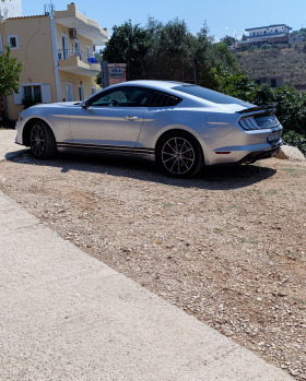 Ford Mustang, снимка 1
