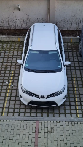 Toyota Auris 2.0 D4D 124 к.с. ТОП СЪСТОЯНИЕ, снимка 6