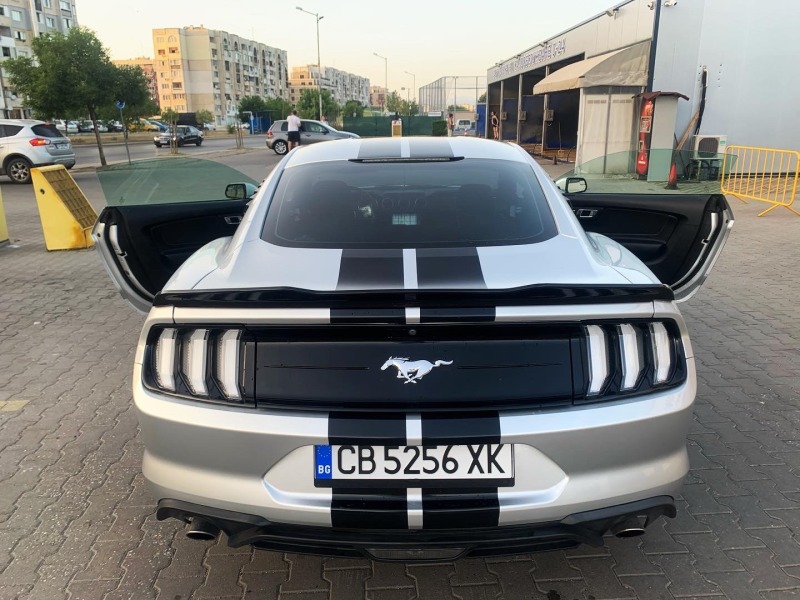 Ford Mustang, снимка 4 - Автомобили и джипове - 43739662