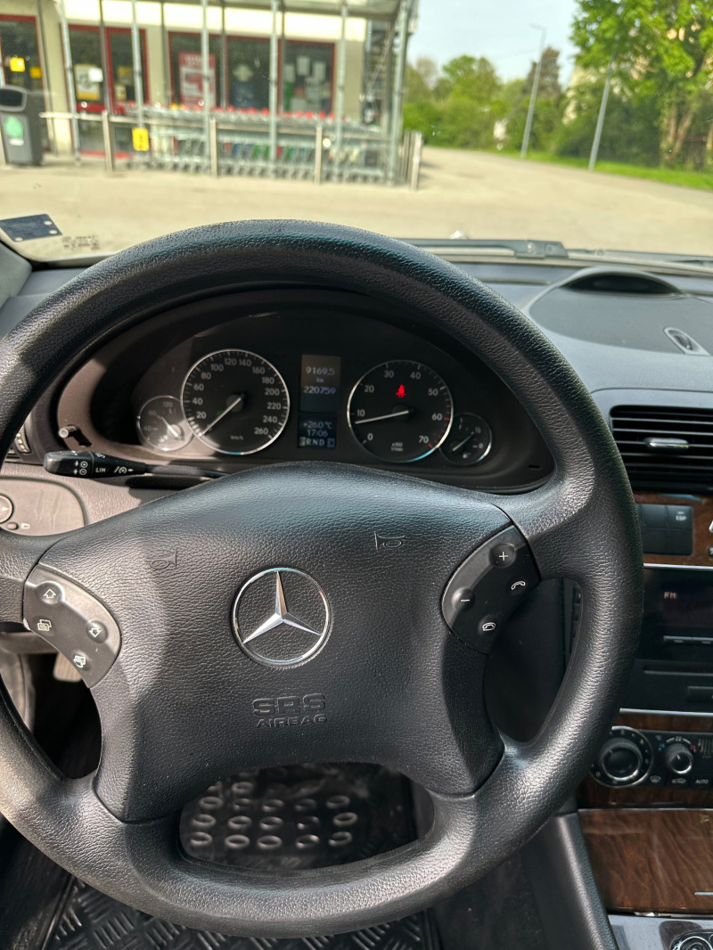 Mercedes-Benz C 200, снимка 7 - Автомобили и джипове - 45267278