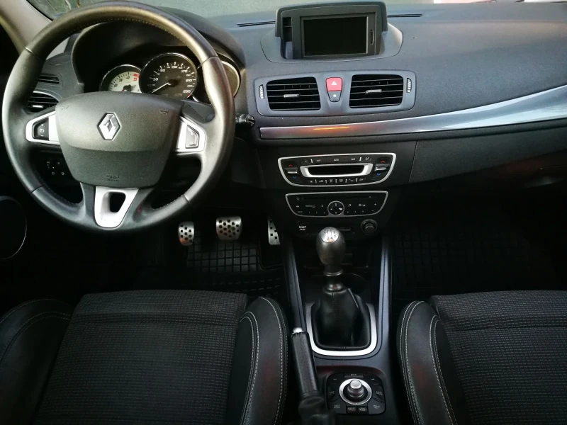 Renault Megane 1.5DCI/ 6c.k., снимка 13 - Автомобили и джипове - 47682815