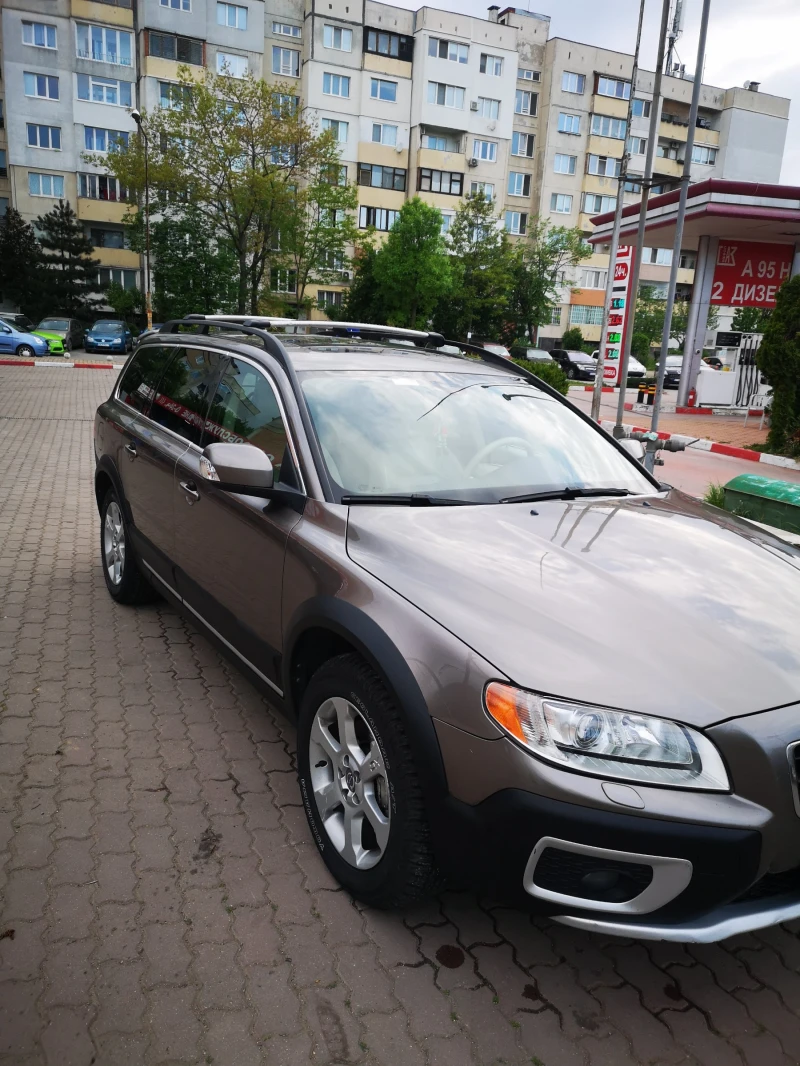 Volvo Xc70, снимка 4 - Автомобили и джипове - 48219507