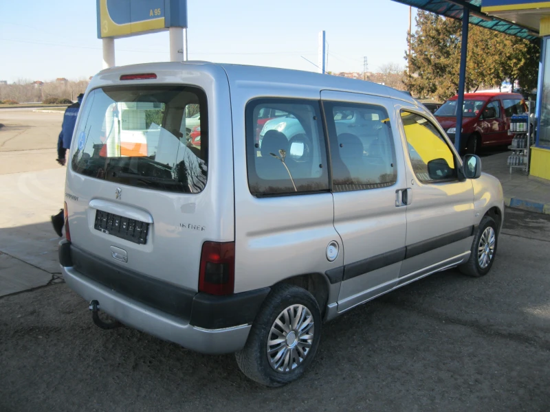 Peugeot Partner, снимка 7 - Автомобили и джипове - 48916073