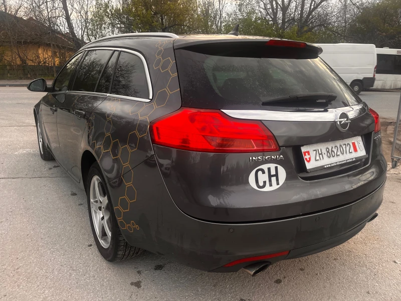 Opel Insignia 2.0 LUKS 4x4, снимка 3 - Автомобили и джипове - 49798757