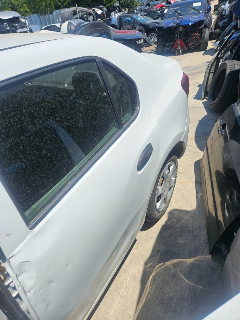 Dacia Logan 1.5DCI, снимка 4 - Автомобили и джипове - 50971269