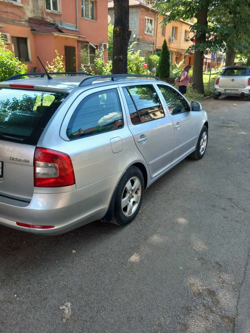 Skoda Octavia, снимка 5 - Автомобили и джипове - 52311351