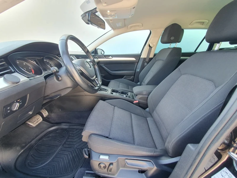 VW Passat, снимка 9 - Автомобили и джипове - 52708527