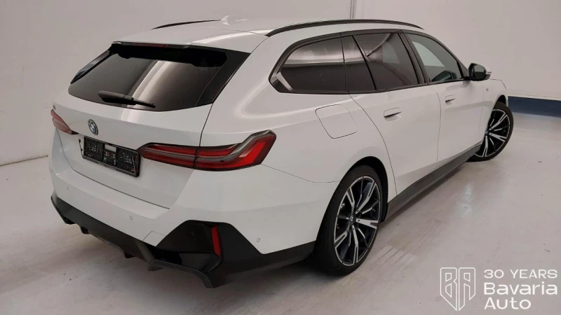 BMW i5 40 eDrive Touring M Sport Paket, снимка 3 - Автомобили и джипове - 52748766