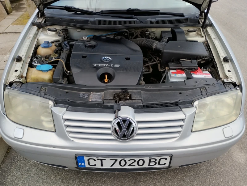 VW Bora, снимка 6 - Автомобили и джипове - 53423101