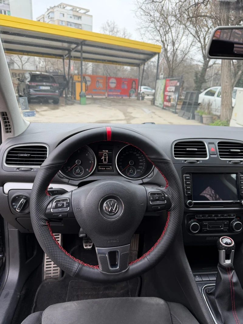 VW Golf, снимка 9 - Автомобили и джипове - 53446353