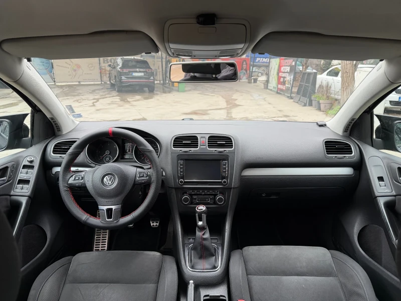 VW Golf, снимка 8 - Автомобили и джипове - 53446353