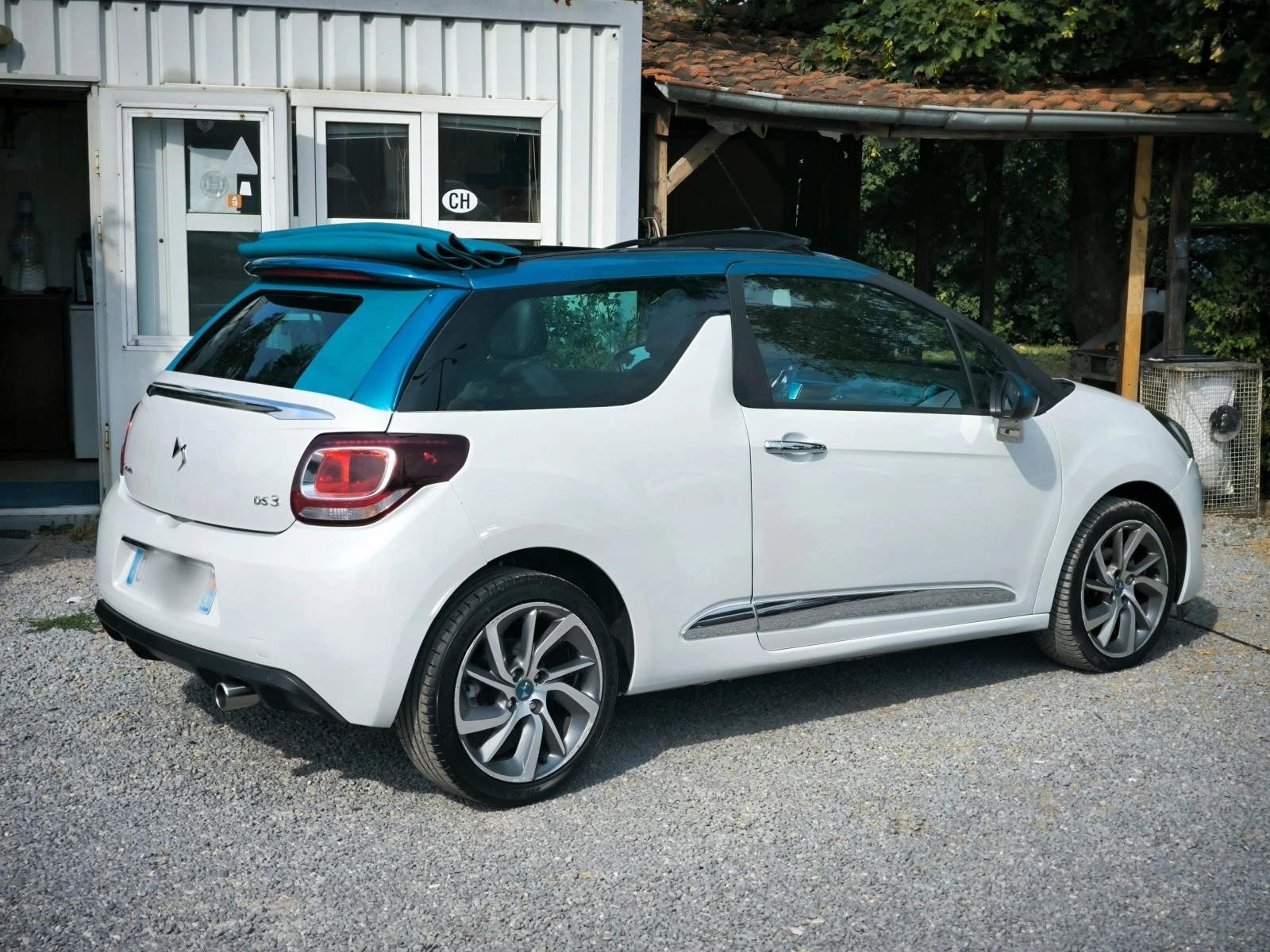 Citroen DS3 1.2 THP EAT6 110 cv - изображение 6