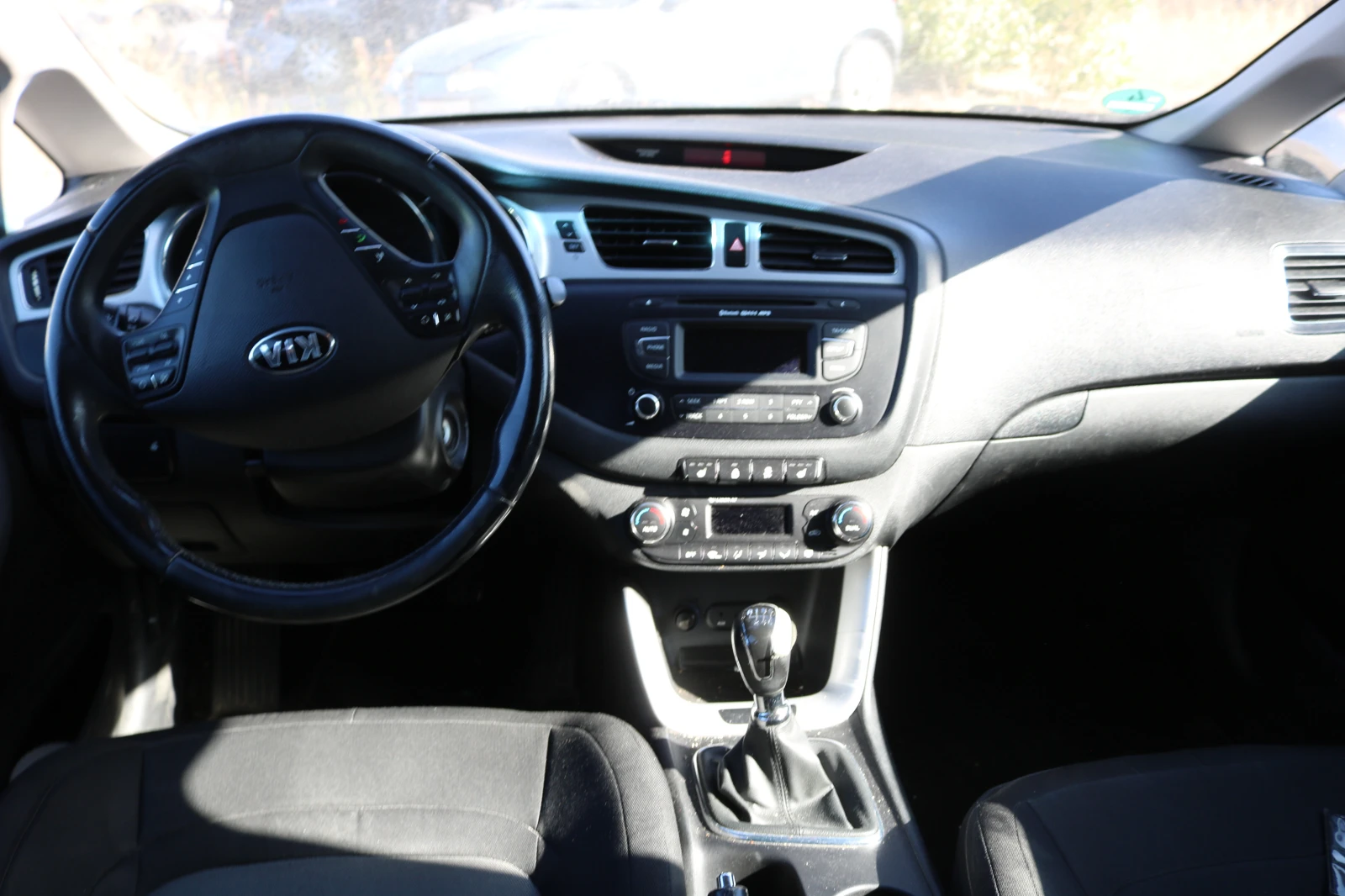 Kia Ceed 1.4 НА ЧАСТИ | Mobile.bg — изображение 11