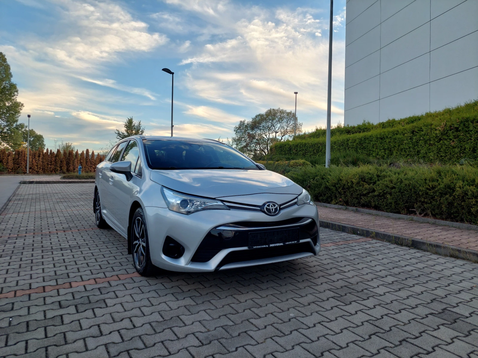 Toyota Avensis 1.6 i-132 К.С.* ТОП СЪСТОЯНИЕ*  - изображение 3