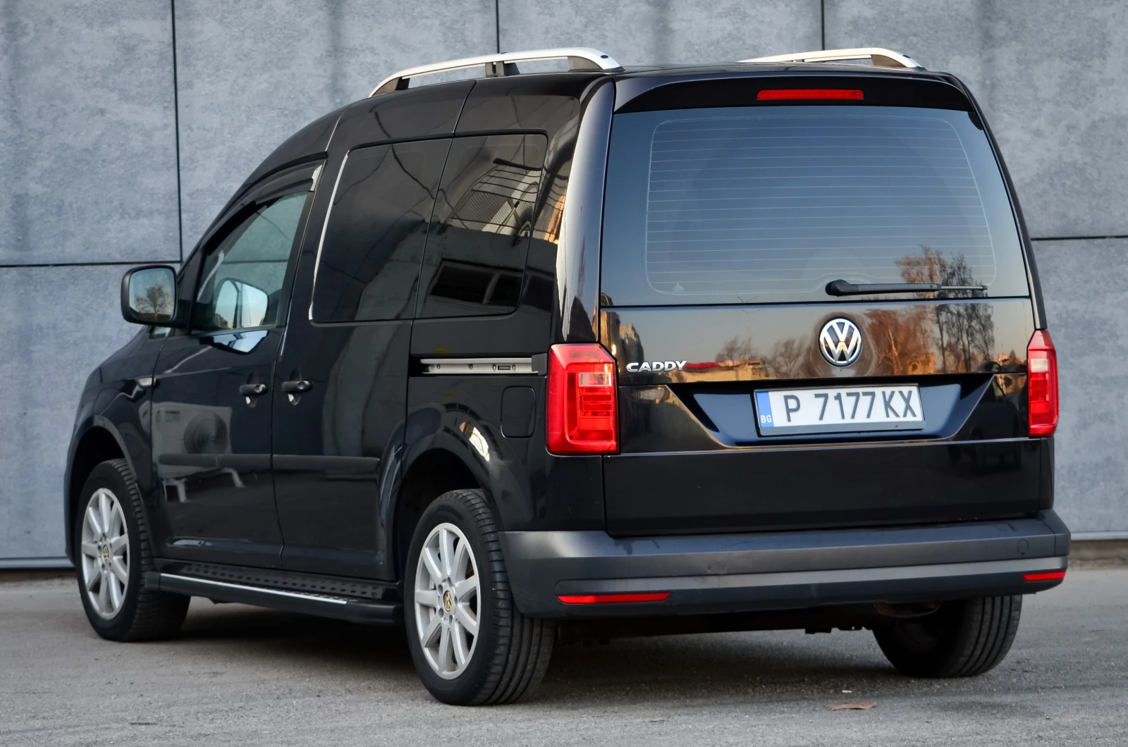 VW Caddy 2.0 TDI AVTOMAT - изображение 4