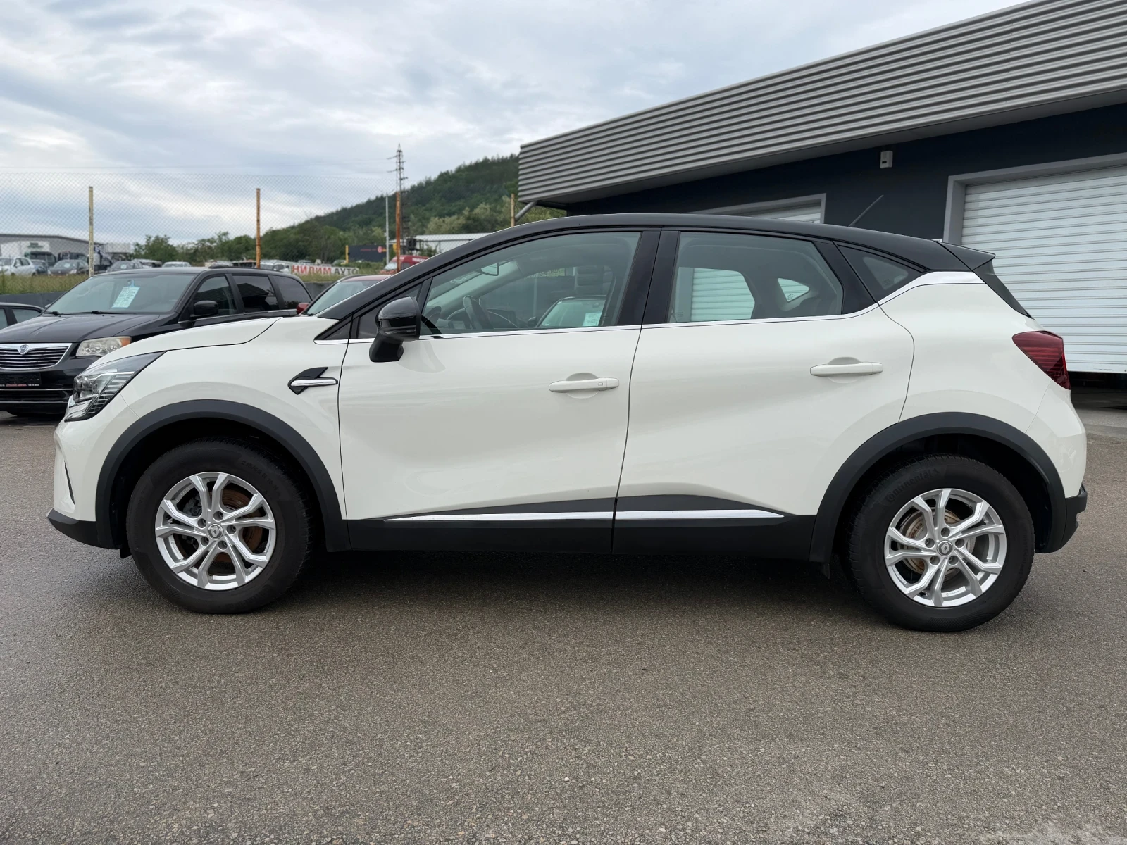 Renault Captur 1.0TCe EVRO 6D, снимка 8 - Автомобили и джипове - 49509282