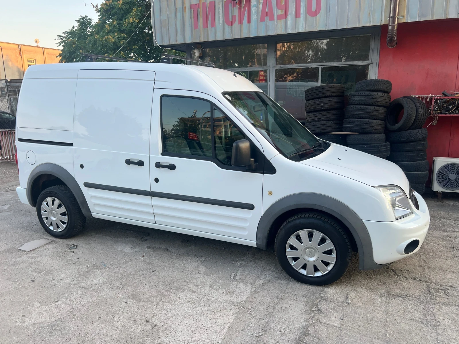 Ford Connect 1.8.110кс.MAXI - изображение 3