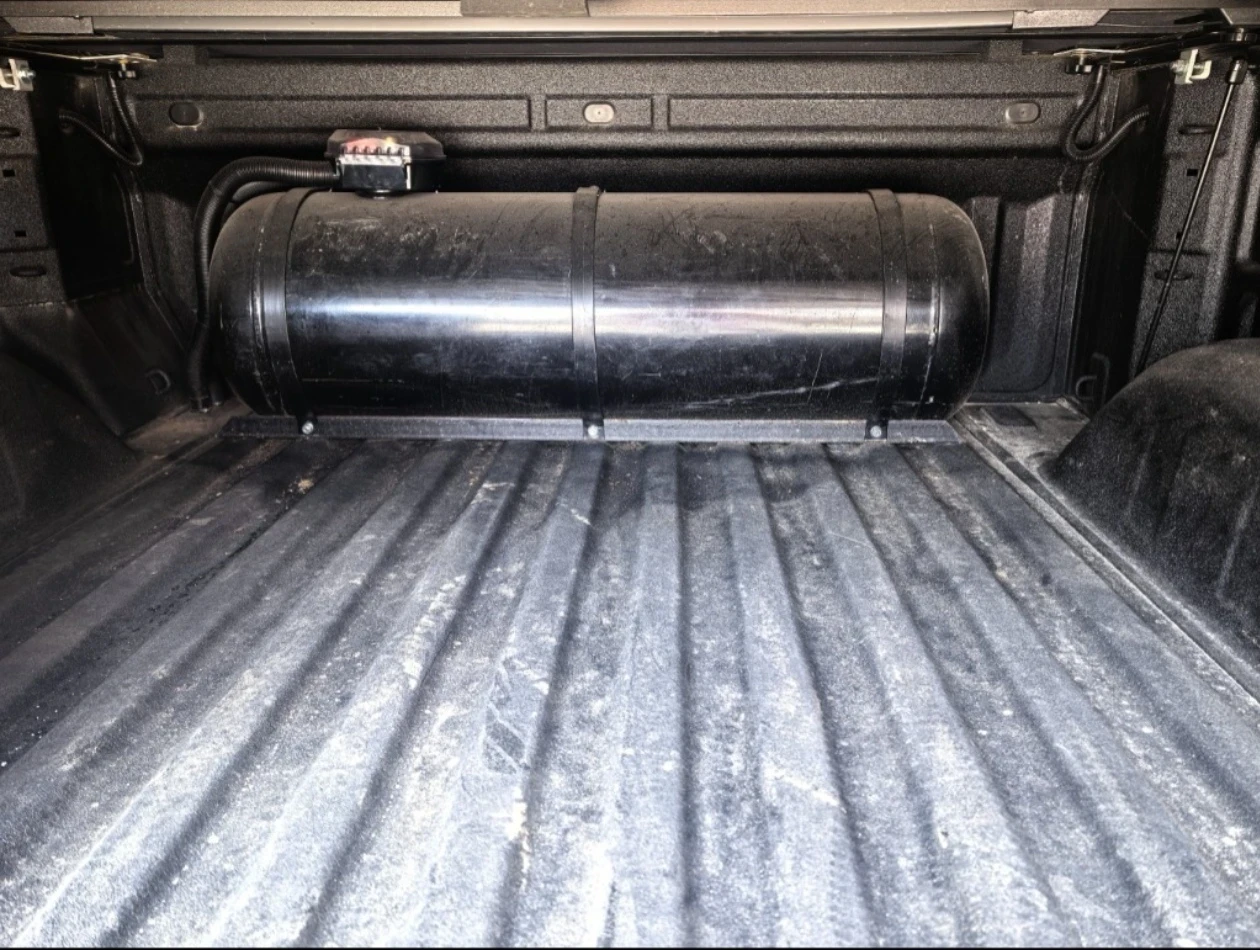 Chevrolet Silverado 6.2 High country -газова уредба Prince - Перфектна, снимка 6 - Автомобили и джипове - 54166852