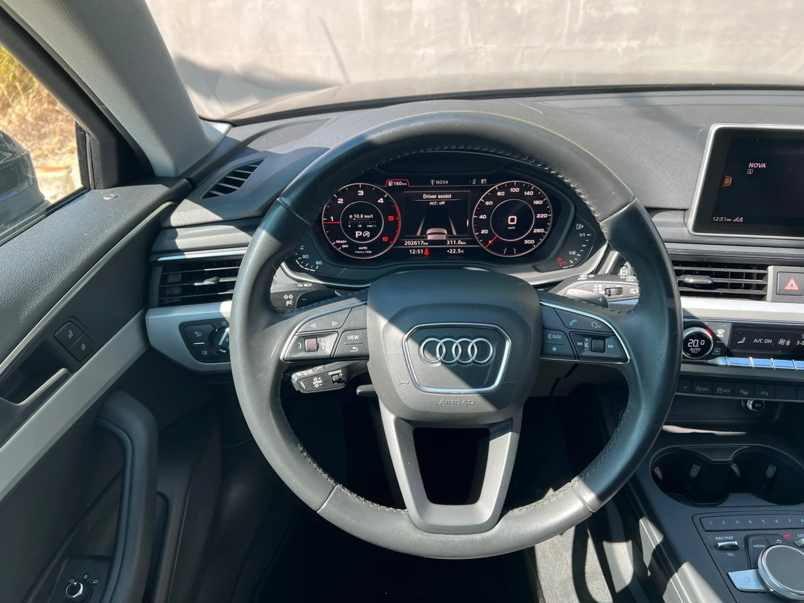 Audi A4 Avant 2.0TDI Led  - изображение 10