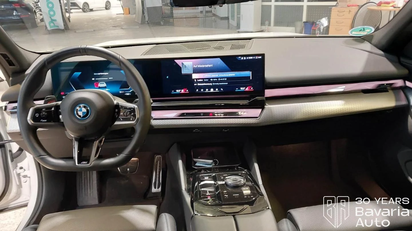 BMW i5 40 eDrive Touring M Sport Paket - изображение 6