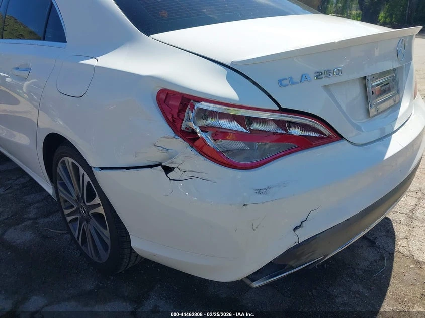 Mercedes-Benz CLA 250 2.0l, снимка 6 - Автомобили и джипове - 54050872