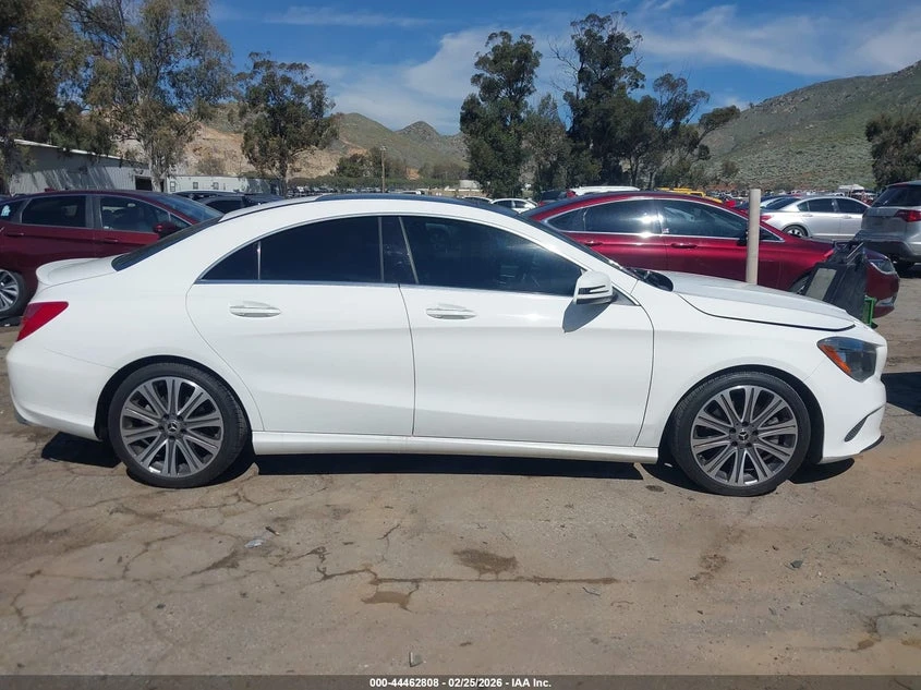 Mercedes-Benz CLA 250 2.0l, снимка 13 - Автомобили и джипове - 54050872