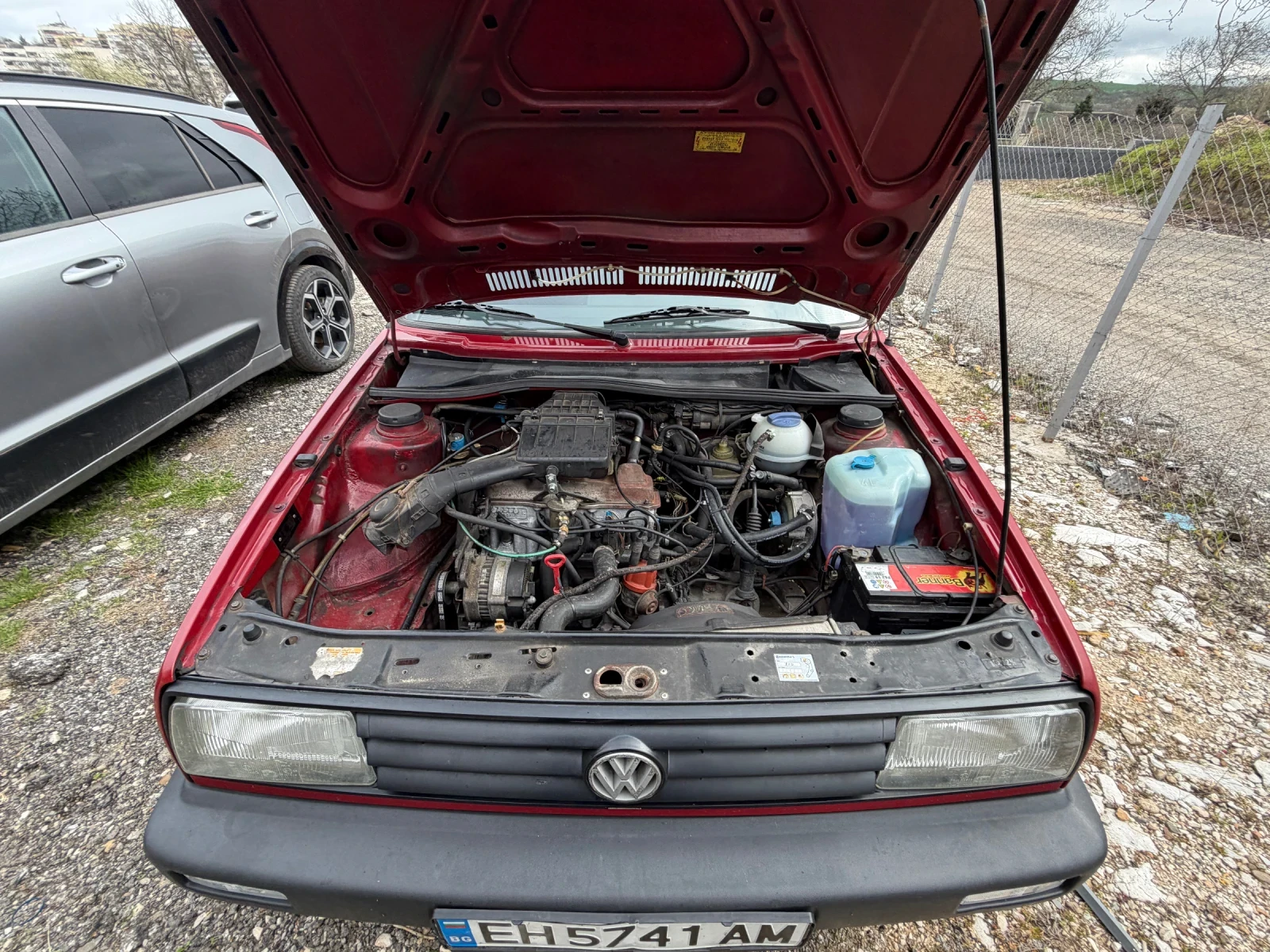 VW Jetta 1.6, снимка 11 - Автомобили и джипове - 54155400