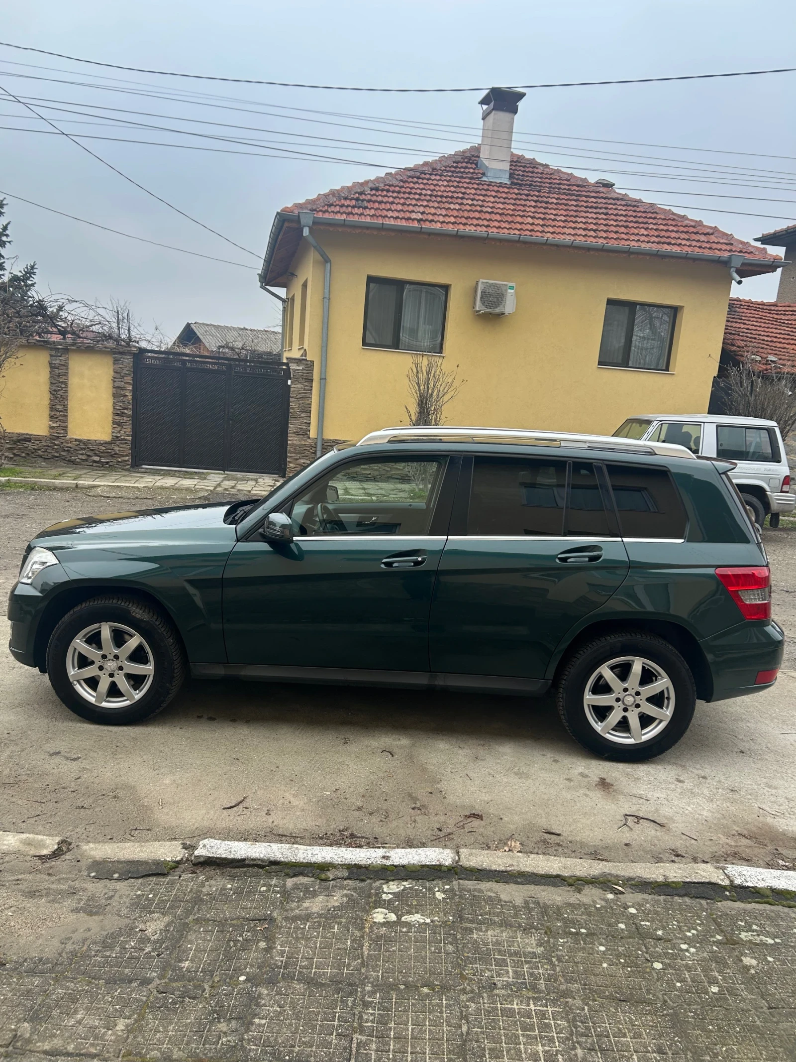 Mercedes-Benz CLK 350CDI, снимка 8 - Автомобили и джипове - 54272424