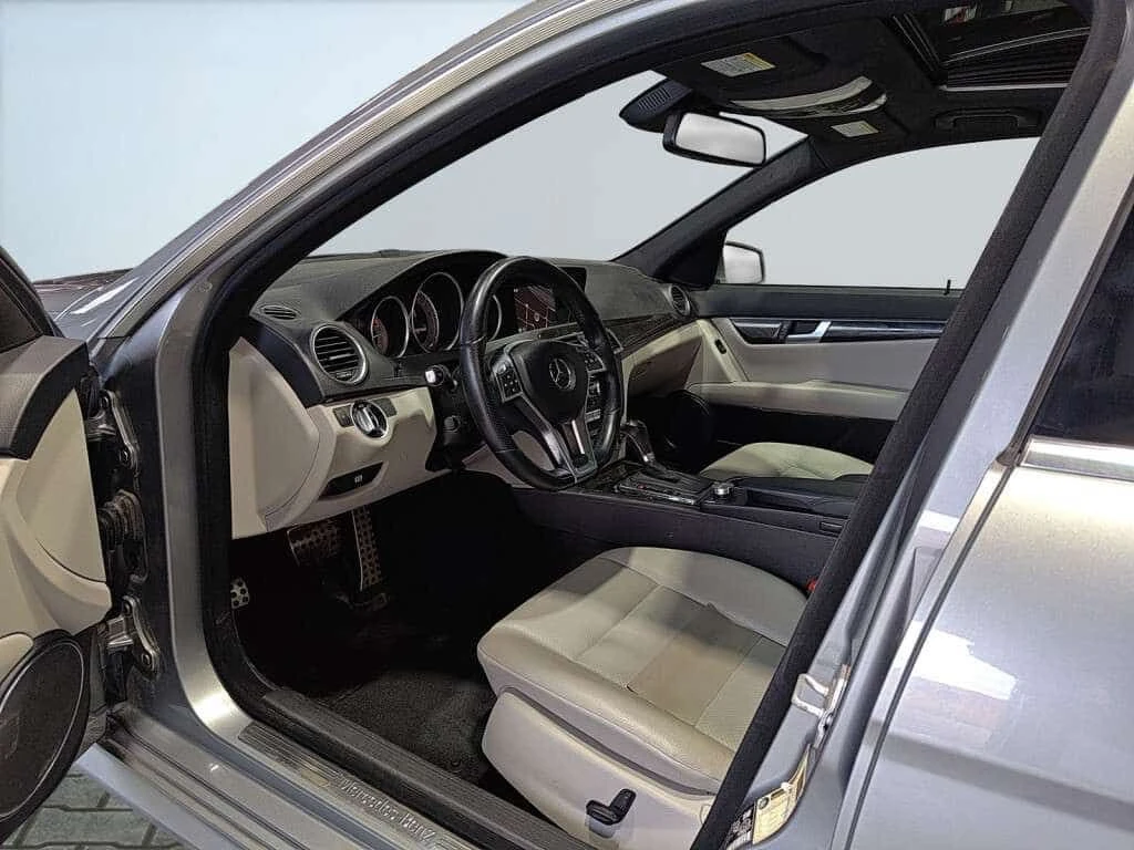 Mercedes-Benz C 300 * 4MATIC / Leather / Sunroof / Nav / Heated Seats | Mobile.bg � ����������� 7