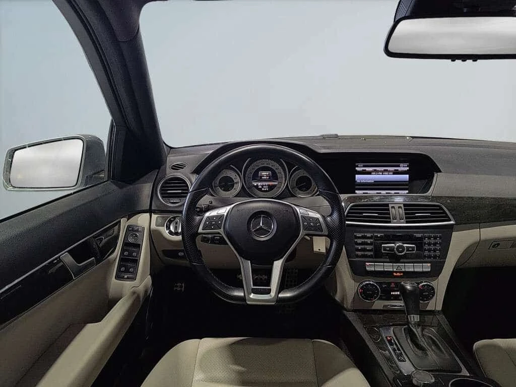 Mercedes-Benz C 300 * 4MATIC / Leather / Sunroof / Nav / Heated Seats | Mobile.bg � ����������� 10