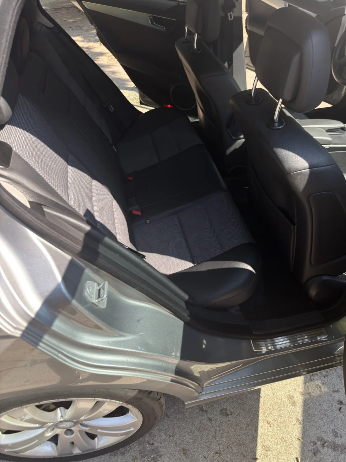Mercedes-Benz C 200 2.2 136кс, снимка 10 - Автомобили и джипове - 54600335